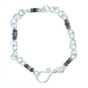 Hand Crafted Silver Plated Copper Wire Link Bracelet With Delicate Gray Beads